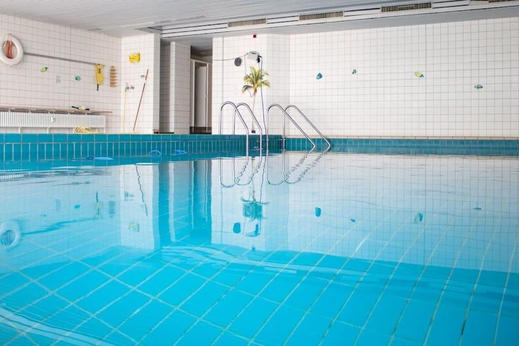 Pool, Sauna & Schwarzwald-Idylle Apartman Unterkirnach Kültér fotó